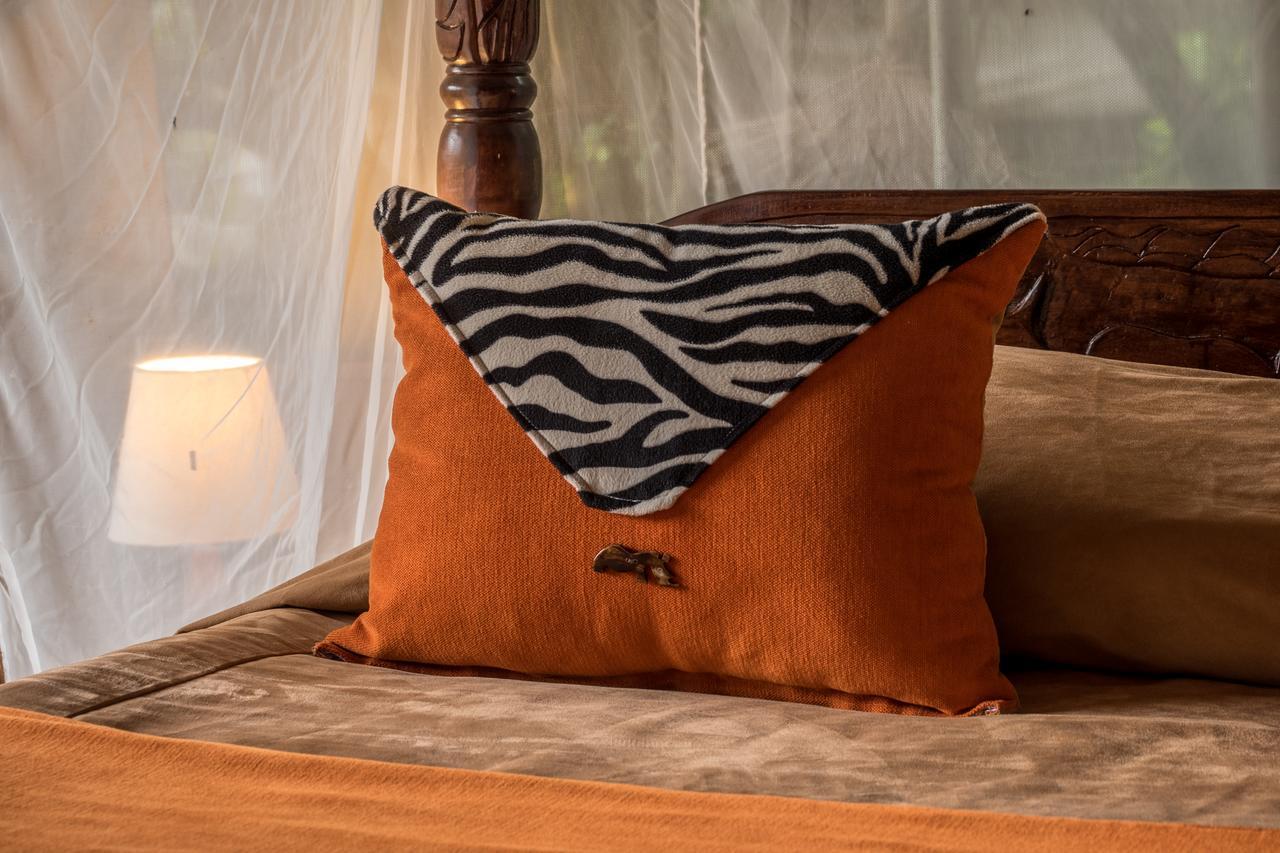 Rhino Watch Safarilodge Mweiga Екстер'єр фото