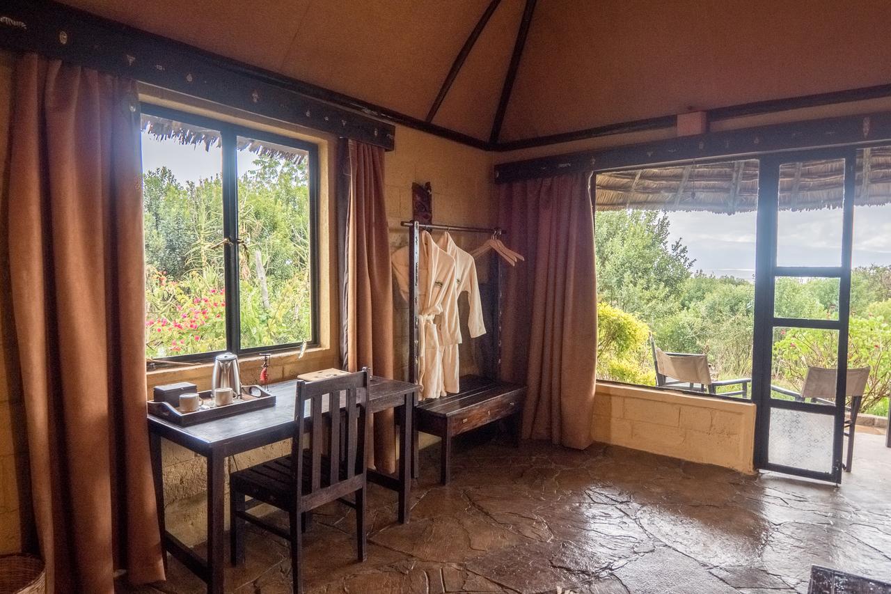 Rhino Watch Safarilodge Mweiga Екстер'єр фото