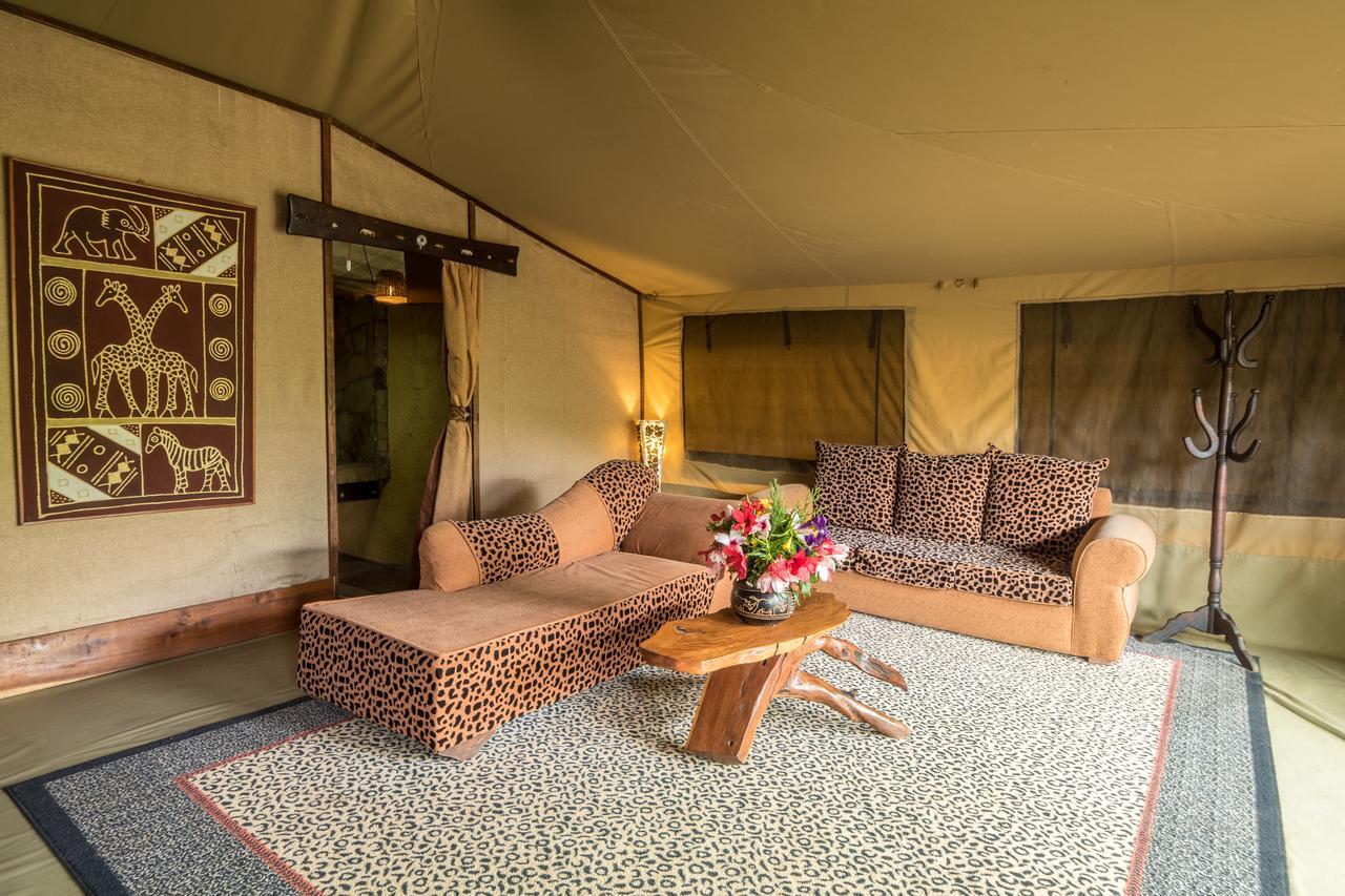 Rhino Watch Safarilodge Mweiga Екстер'єр фото