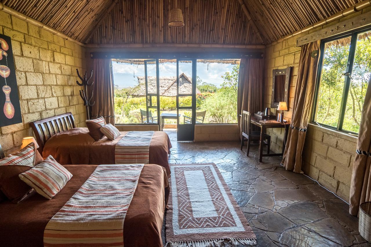 Rhino Watch Safarilodge Mweiga Екстер'єр фото