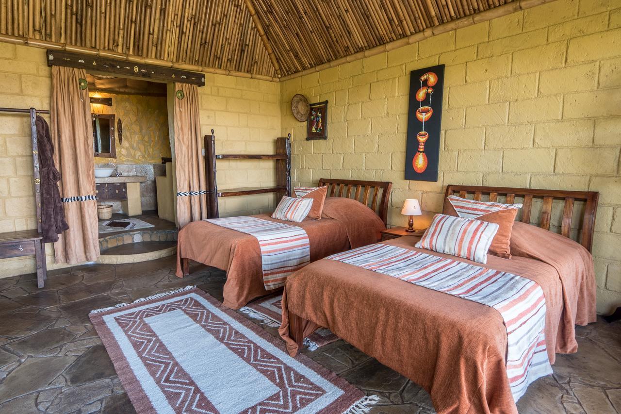 Rhino Watch Safarilodge Mweiga Екстер'єр фото